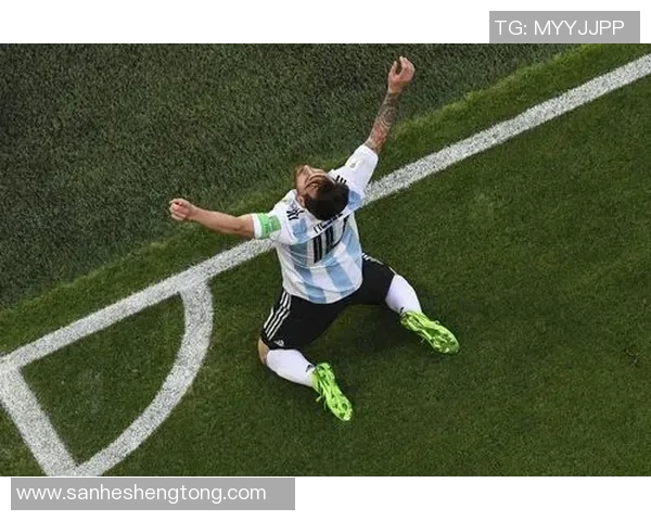 夏季足球明星时尚穿搭揭秘让你了解他们的休闲风格与潮流选择