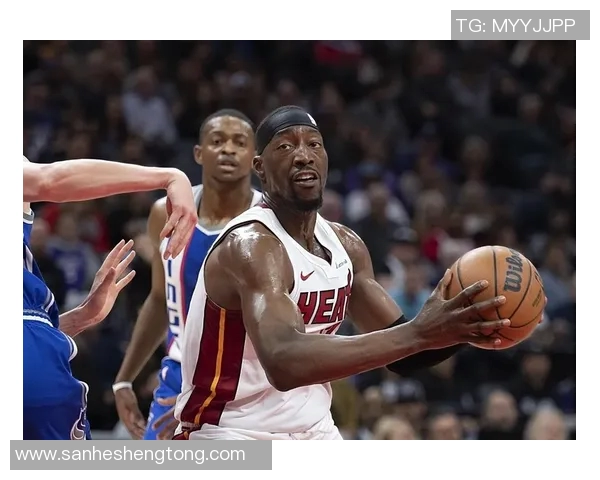 灰熊与猛龙激战正酣精彩比赛直播全程回顾与分析 灰熊与猛龙激战正酣精彩比赛直播全程回顾与分析